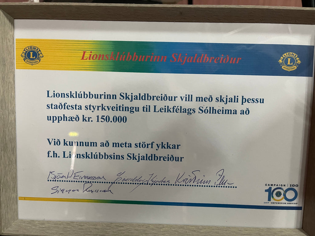 Lionsklúbburinn Skjaldbreiður styrkir Leikfélag Sólheima.